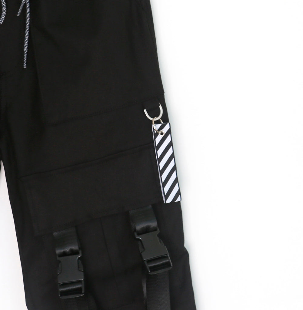Black Multi-Zipper Cargo Pants  Taehyung - BTS - Fashion Chingu